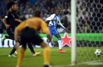 3-0. Jackson MartÍnez  subió el tercer gol al marcador.