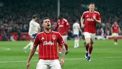 Resumen y goles del Nottingham Forest vs Aston Villa, jornada 32 de Premier League