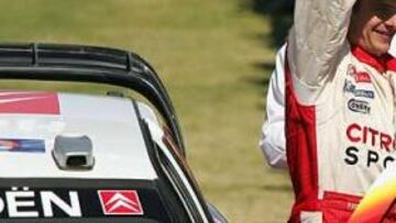 <B>AL FIN.</B> El piloto belga pudo saborear las mieles del triunfo en Australia.