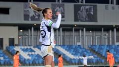 Caroline Moller celebra uno de sus goles al Valencia en el 7-1 del Real Madrid en la Liga F.