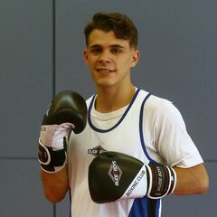 Gabriel Escobar se clasifica para los octavos del Mundial