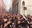 De negro, pasamontañas...las espeluznantes imágenes de ultras bosnios que asustan a Italia