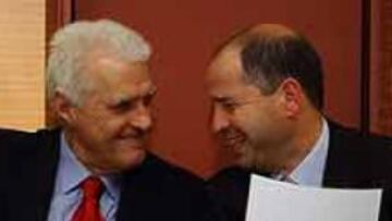 <b>CODO A CODO.</b> Lolo Sainz trabajará con Imbroda para tratar de recuperar el prestigio perdido en la sección de baloncesto del Real Madrid.