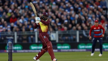 Chris Gayle makes history with a century of sixes in T20 format