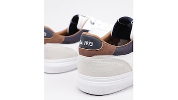 Zapatillas para hombre Pepe Jeans disponibles en Amazon.