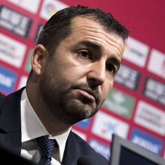 Martínez: "Los menos habituales se merecen jugar"