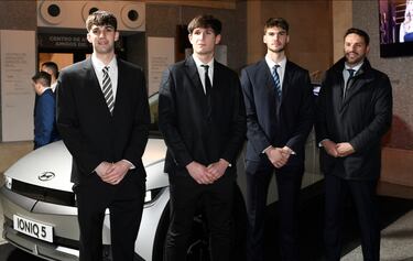 Los jugadores de la selección española de balonmano sub-19; Petar Cikusa, Víctor Romero, Djordje Cikusa y Javier Fernández (Jabato). 
