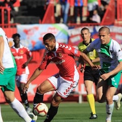 El Extremadura sigue de dulce y liquida al Nàstic