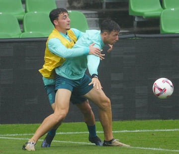 Yeray se está esforzando más en defensa durante esta pretemporada.