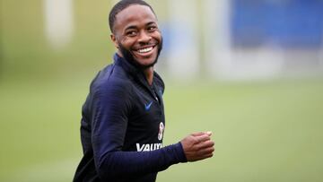 Sterling explica su polémico tatuaje de un fusil de asalto