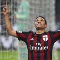 ¿Bacca debe seguir en Milán? 3 puntos a favor y 3 en contra