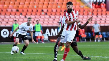 Asier Villalibre marc&oacute; ante el Valencia.