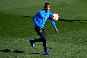 El jugador de Boca Sebastián Villa durante el entrenamiento. 