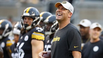 PITTSBURGH, PA - AUGUST 30: Ben Roethlisberger #7 of the Pittsburgh Steelers laughs during warm ups before a preseason game against the Carolina Panthers on August 30, 2018 at Heinz Field in Pittsburgh, Pennsylvania.   Justin K. Aller/Getty Images/AFP
 == FOR NEWSPAPERS, INTERNET, TELCOS &amp; TELEVISION USE ONLY ==