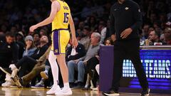 LOS ANGELES, CALIFORNIA - JANUARY 03: Head coach Darvin Ham and Austin Reaves #15 of the Los Angeles Lakers react to a lost possession during a 110-96 Miami Heat win at Crypto.com Arena on January 03, 2024 in Los Angeles, California.   Harry How/Getty Images/AFP (Photo by Harry How / GETTY IMAGES NORTH AMERICA / Getty Images via AFP)