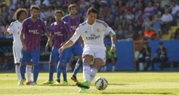 Cristiano Ronaldo marca de penalti el 0-1.
