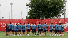 El Sevilla, en su primer entrenamiento.