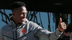 Yerry Mina durante su presentaci&oacute;n oficial en el Barcelona