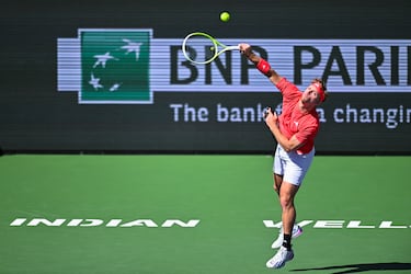 Drama espa?ol en Indian Wells: Badosa se retira y Davidovich cae