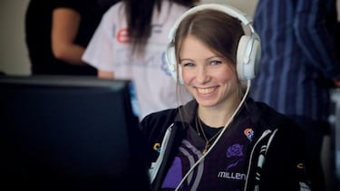 Expulsado de Starcraft 2 por un tuit sobre violaciones