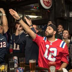 What to eat in Los Angeles? Where to find the best wings in LA