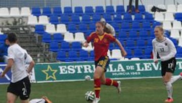 Estreno con empate ante Austria camino de Canadá (2-2)