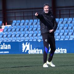 Vicente Moreno: “No me conformo con el empate”