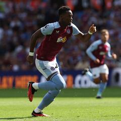 Jhon Jader Durán, activo en victoria del Aston Villa por Conference