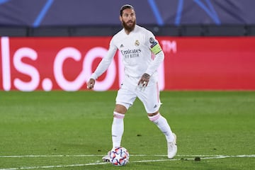 Defensa central de 34 años, Lleva desde 2005 en el Real Madrid y acaba contrato en junio de 2021