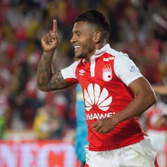 Santa Fe gana en Neiva con 9 hombres y se mete a los ocho