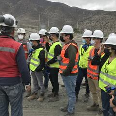 Si estudias una de estas carreras en Chile, puedes duplicar tu sueldo en los primeros cinco años