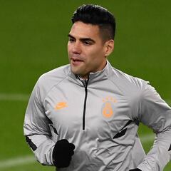 Falcao hace donación en Turquía por el coronavirus