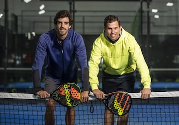 En noviembre de 2019 se convirtieron en la primera pareja española de padel que conseguía llegar al número uno, aunque tras conseguirlo, en 2020 se han desvinculado. Lebrón pasó de jugar a la izquierda a la derecha con una pasmosa facilidad, y con Navarro impusieron un estilo agresivo con intercambio de posiciones para desestabilizar a los rivales.
