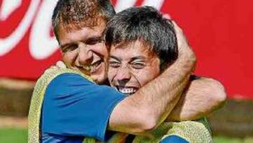 <b>AISLADOS EN EL BUEN AMBIENTE. </b>Joaquín y Silva viven ajenos a los rumores sobre su futuro.