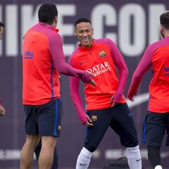 Barcelona cita a todos los futbolistas que tiene disponibles