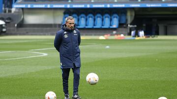 Óscar Cano en un entrenamiento con el Deportivo en Riazor.