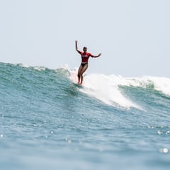 Tilly y Delpero se coronan por primera vez en el Mundial de longboard