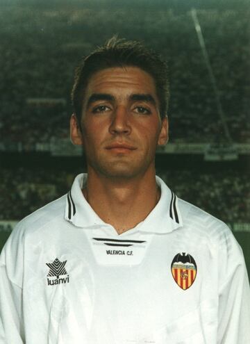Valencia (1993-1994 y 1995-2000) | Sevilla (2001-2009)