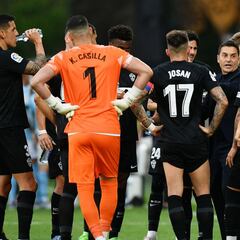 Aprobados y suspensos en el Elche: Kiko Casilla le dio vida al partido