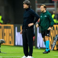 Alemania mantiene a Löw en el cargo tras el 6-0