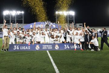 Campeones La Primera División de España, conocida como LaLiga Santander por motivos de patrocinio, es la máxima categoría masculina del sistema de ligas de España