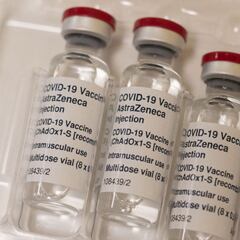 Un alto cargo de la EMA pide evitar AstraZeneca en todas las edades