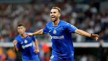 El jugador del Getafe, Borja Mayoral, celebra el primero del Getafe.