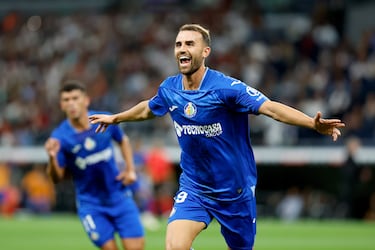 El jugador del Getafe, Borja Mayoral, celebra el primero del Getafe.
