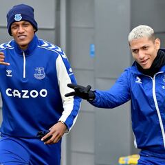 Yerry Mina entrena por primera vez con Frank Lampard