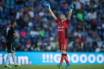 Los Gallos Blancos de Querétaro quieren que vuelva el arquero brasileño que dejó un gran vacío a su partida al Sao Paulo de Brasil.