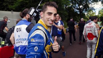 Sébastien Buemi celebra su título en la Fórmula E.