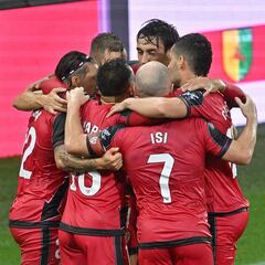 Álvaro acaricia la Conference