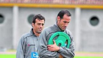 <b>SOBREESFUERZO. </b>Moreno y Redondo ya comprobaron ayer un cambio de ritmo en el entrenamiento.