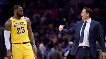LOS ANGELES, CALIFORNIA - JANUARY 31: LeBron James #23 of the Los Angeles Lakers and Luke Walton talk during a timeout during a 123-120 win over the LA Clippers at Staples Center on January 31, 2019 in Los Angeles, California. NOTE TO USER: User expressly acknowledges and agrees that, by downloading and or using this photograph, User is consenting to the terms and conditions of the Getty Images License Agreement. Harry How/Getty Images/AFP
== FOR NEWSPAPERS, INTERNET, TELCOS & TELEVISION USE ONLY ==